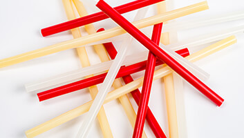 Adesivi in stick e prodotti per la detergenza - ICAT